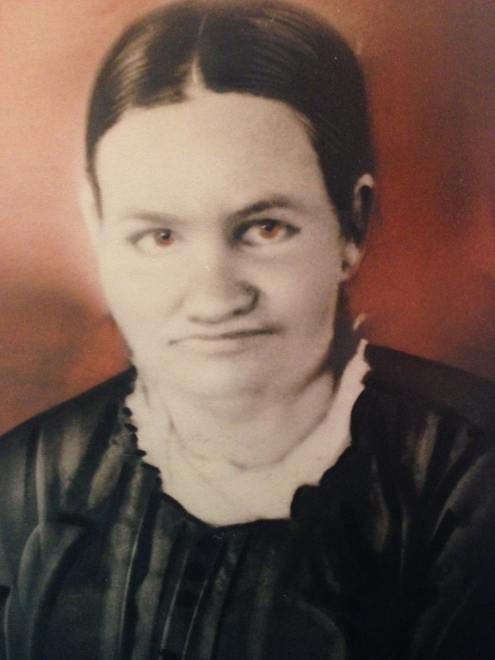 Family lineage photograph
